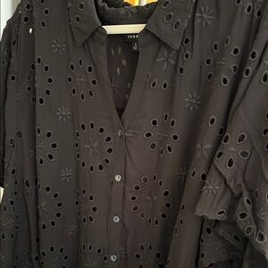 Torrid beautiful black eyelet shirt 6 X NWOT